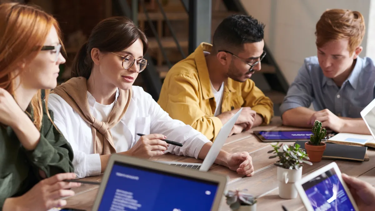 1 pexels fauxels 3184433