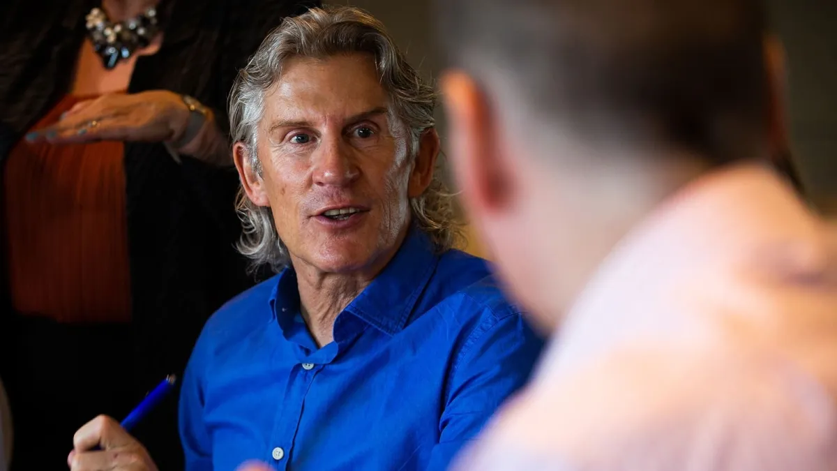 negotiation & influencing image